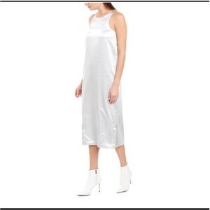 NWT The Line and Dot Sleeveless Silver Shift Dress Women’s Medium